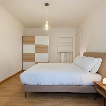 Lägenhet Easyhomes - Repubblica Milano